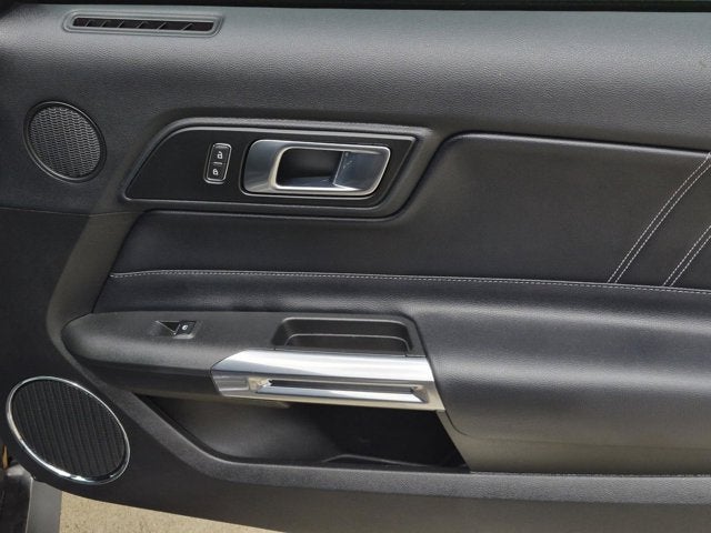 2020 Ford Mustang Base