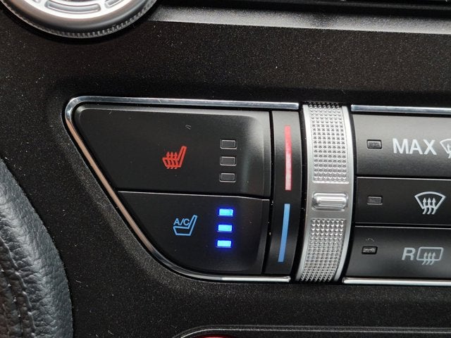 2020 Ford Mustang Base