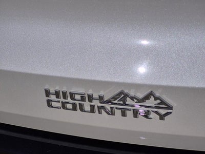 2025 Chevrolet Traverse AWD High Country