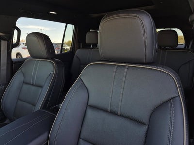 2025 Chevrolet Traverse AWD High Country