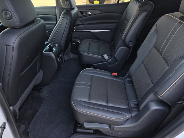 2025 Chevrolet Traverse AWD High Country