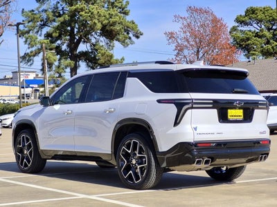 2025 Chevrolet Traverse AWD High Country