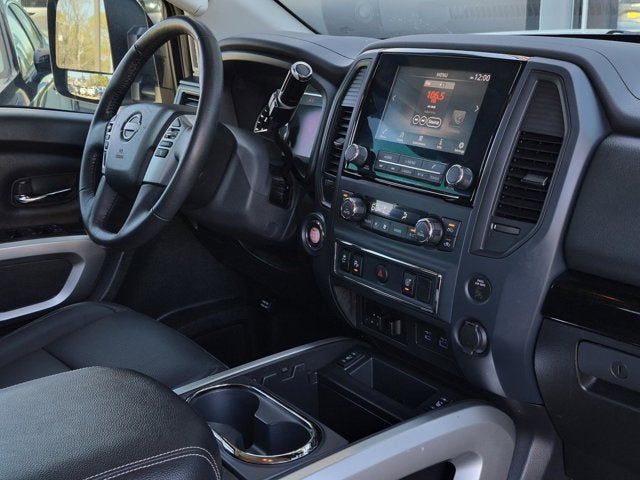 2024 Nissan Titan SV