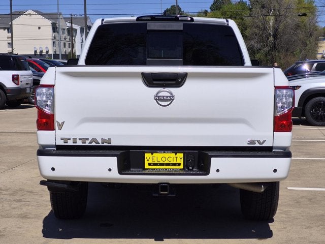 2024 Nissan Titan SV