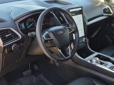 2024 Ford Edge Base