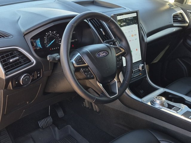 2024 Ford Edge Base