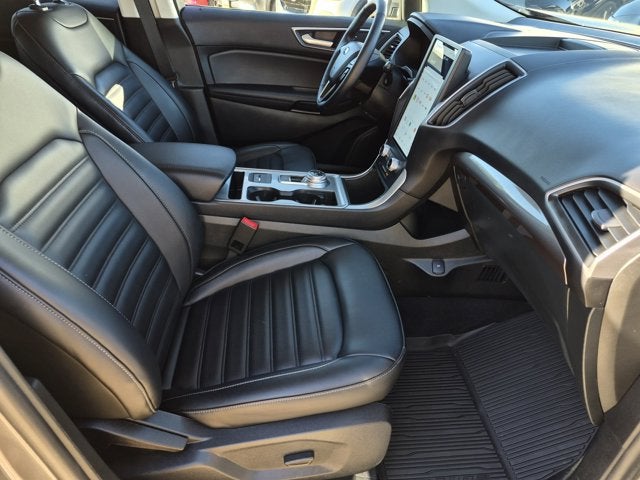 2024 Ford Edge Base