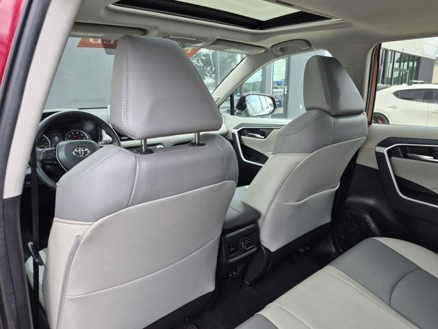 2020 Toyota RAV4 XLE Premium