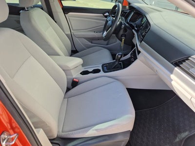 2019 Volkswagen Jetta Base
