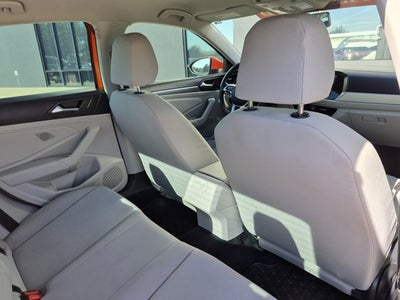 2019 Volkswagen Jetta Base