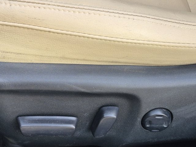 2016 Toyota Avalon Base