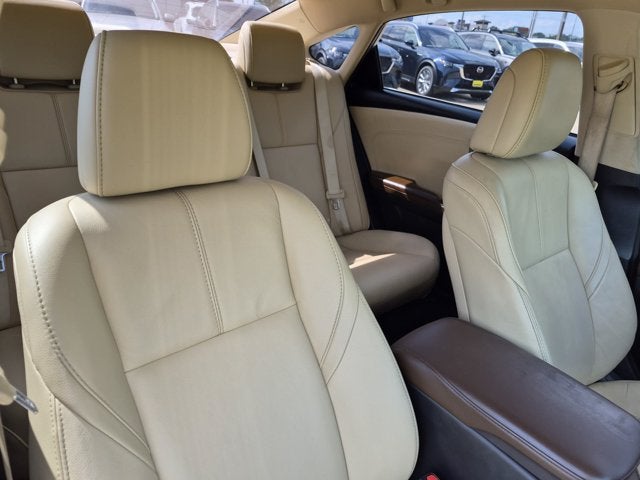 2016 Toyota Avalon Base