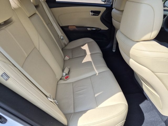 2016 Toyota Avalon Base