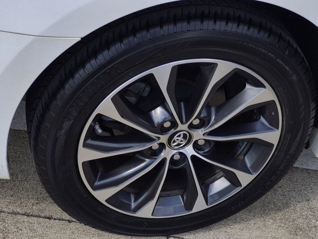 2016 Toyota Avalon Base