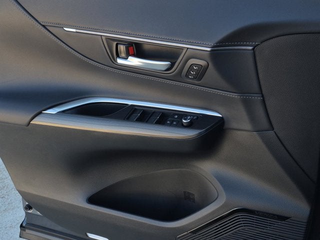 2021 Toyota Venza Base