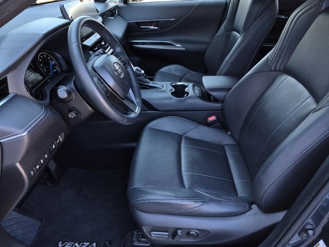 2021 Toyota Venza Base