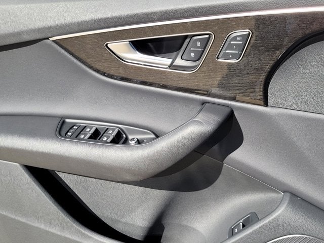 2023 Audi Q7 Premium