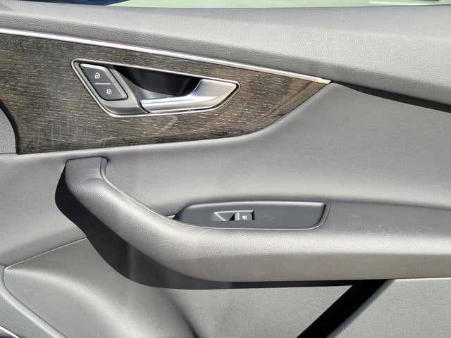 2023 Audi Q7 Premium