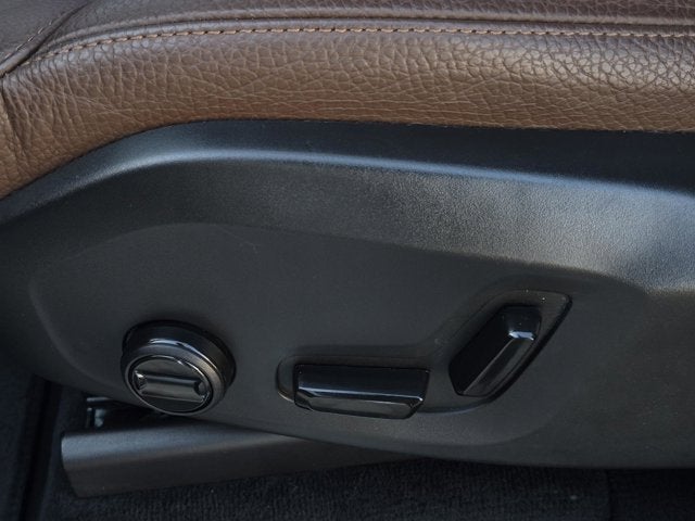 2024 Volvo XC90 Recharge Plug-In Hybrid Plus Bright Theme