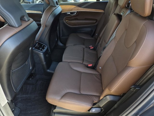 2024 Volvo XC90 Recharge Plug-In Hybrid Plus Bright Theme