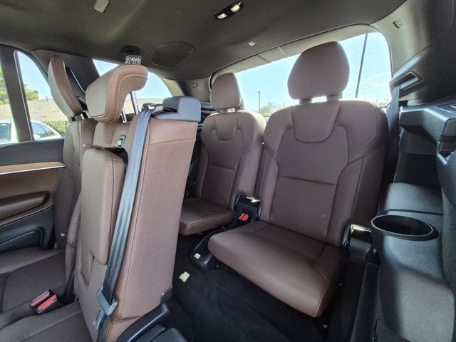 2024 Volvo XC90 Recharge Plug-In Hybrid Plus Bright Theme