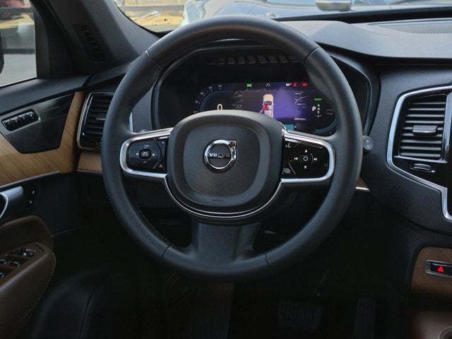 2024 Volvo XC90 Recharge Plug-In Hybrid Plus Bright Theme