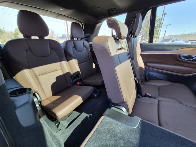 2024 Volvo XC90 Recharge Plug-In Hybrid Plus Bright Theme