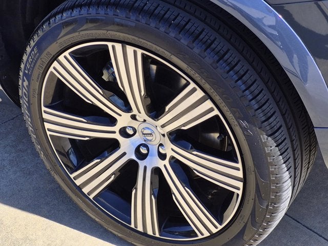 2024 Volvo XC90 Recharge Plug-In Hybrid Plus Bright Theme