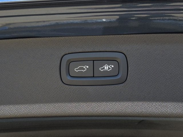 2024 Volvo XC90 Recharge Plug-In Hybrid Plus Bright Theme