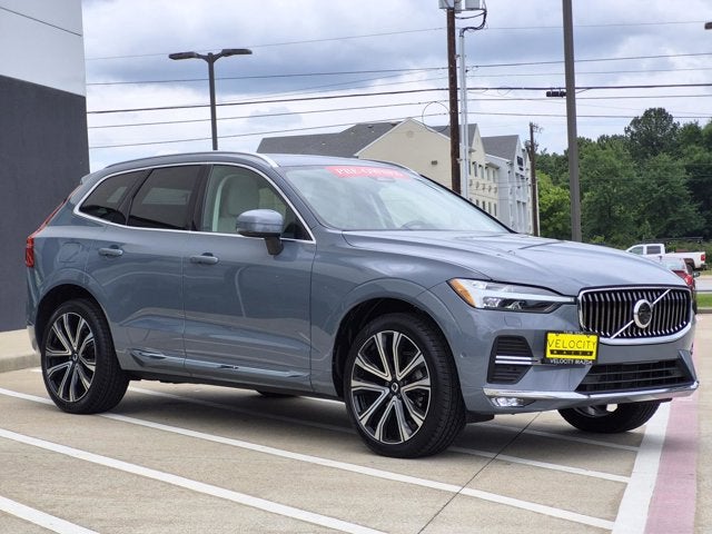 2023 Volvo XC60 Ultimate Bright Theme