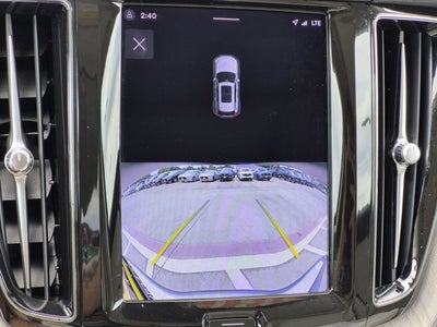 2023 Volvo XC60 Ultimate Bright Theme