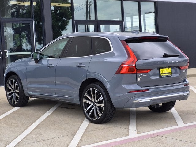 2023 Volvo XC60 Ultimate Bright Theme