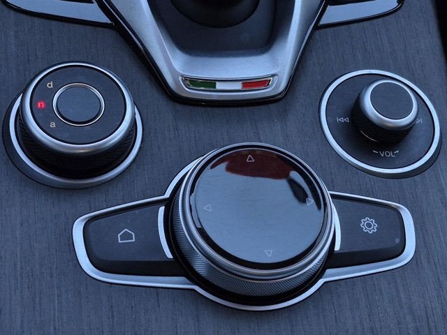 2023 Alfa Romeo Stelvio Ti